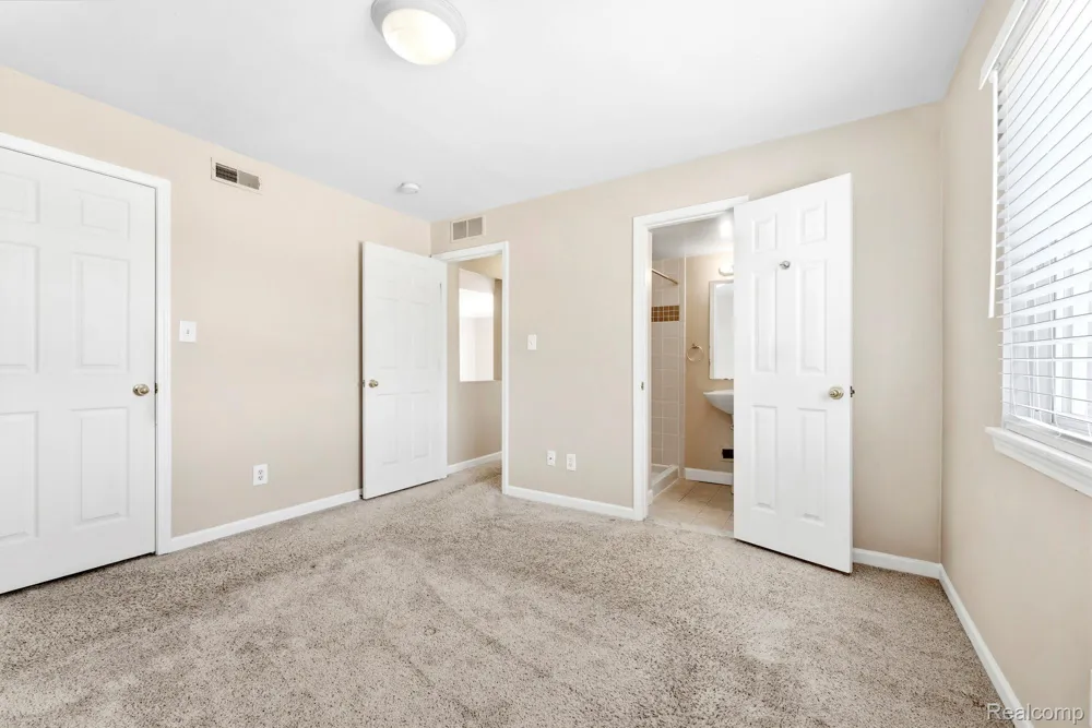 1714 Fort Street Trenton City, MI 48183