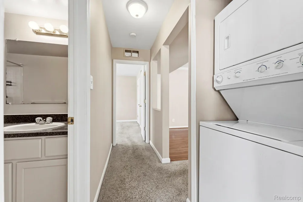 1714 Fort Street Trenton City, MI 48183