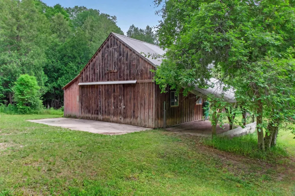 5885 Cedar Valley Road Long Lake Township, MI 49684