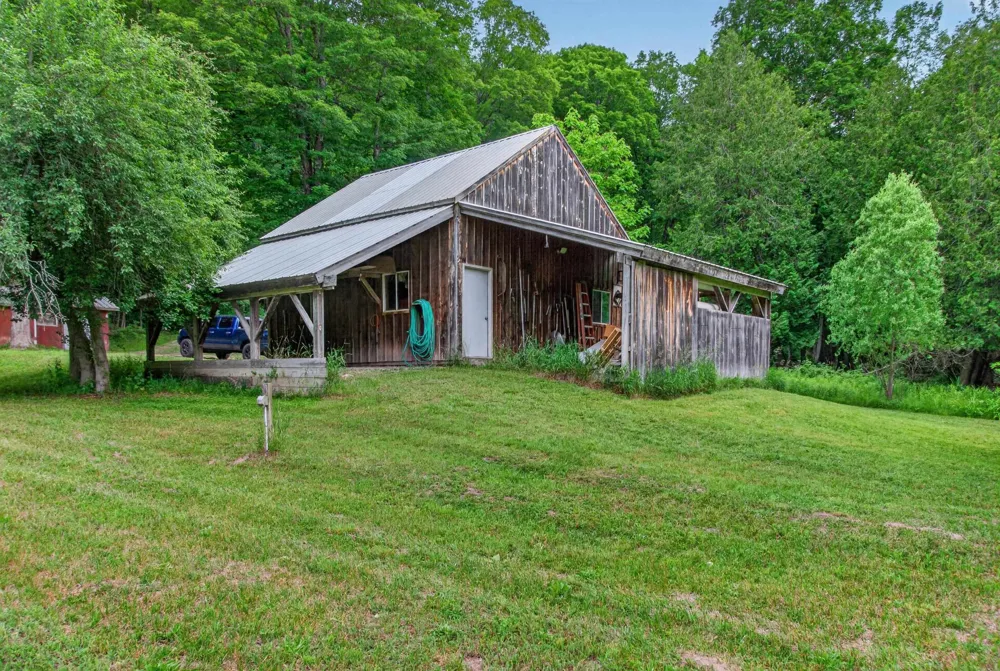 5885 Cedar Valley Road Long Lake Township, MI 49684