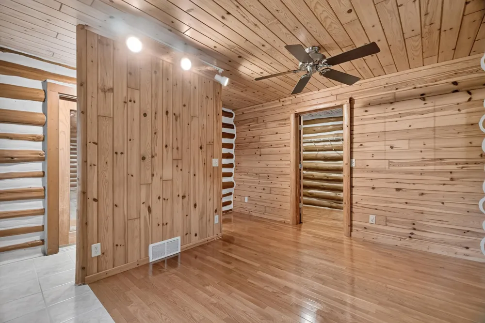 5885 Cedar Valley Road Long Lake Township, MI 49684