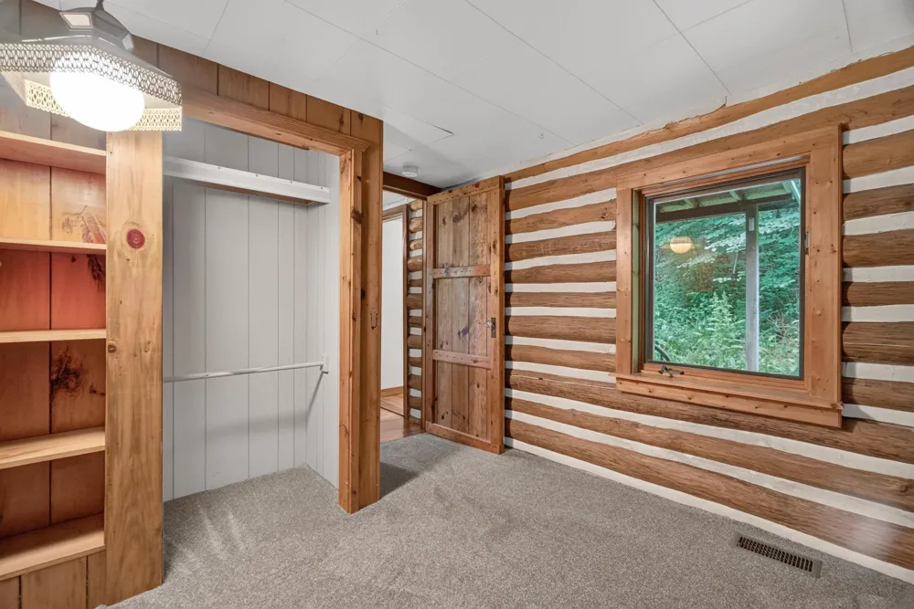 5885 Cedar Valley Road Long Lake Township, MI 49684