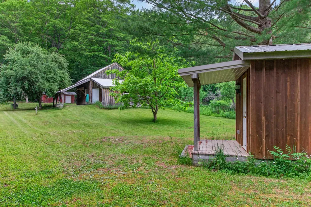5885 Cedar Valley Road Long Lake Township, MI 49684