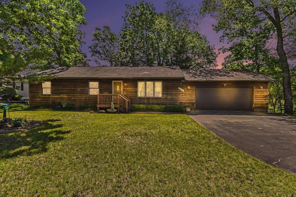1660 Iroquois Trail Grant Township, MI 48748