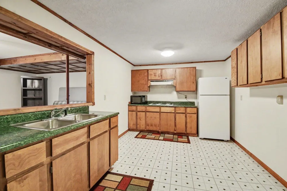 1660 Iroquois Trail Grant Township, MI 48748