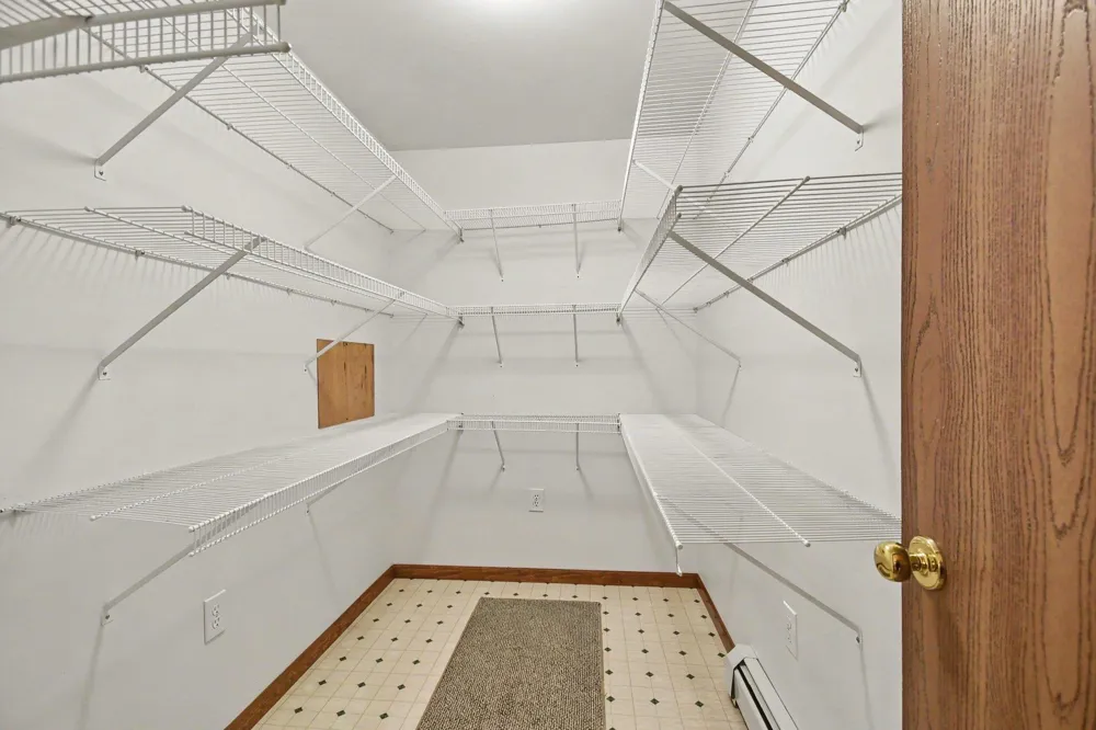 1660 Iroquois Trail Grant Township, MI 48748