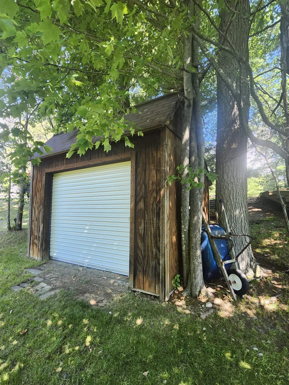 1660 Iroquois Trail Grant Township, MI 48748