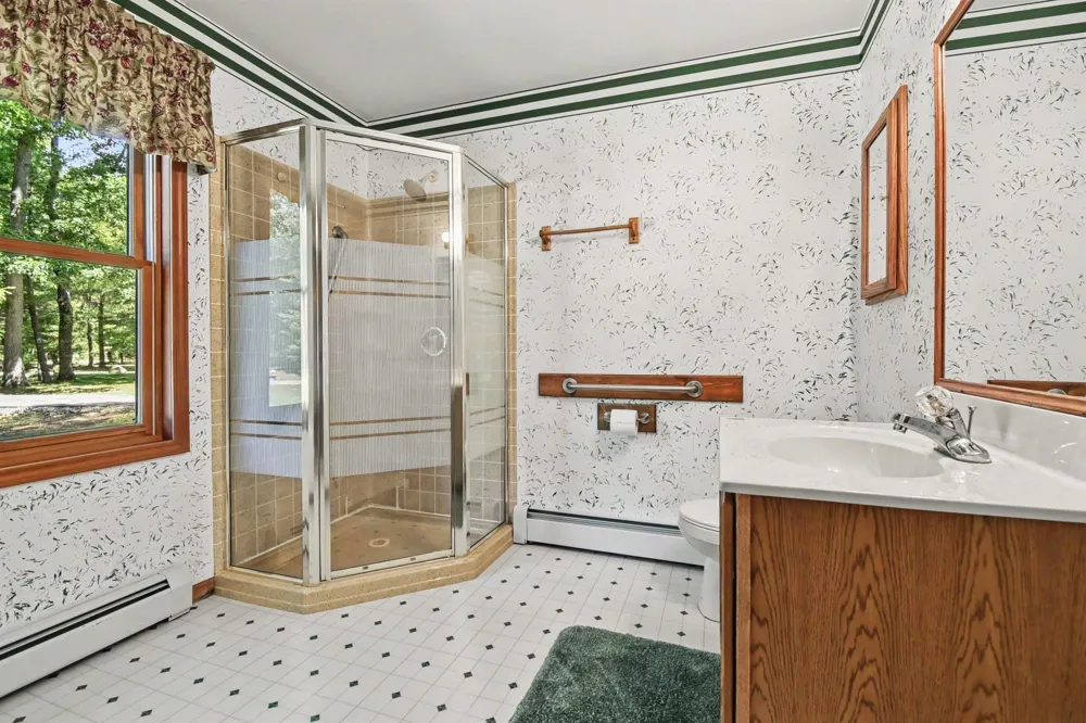 1660 Iroquois Trail Grant Township, MI 48748