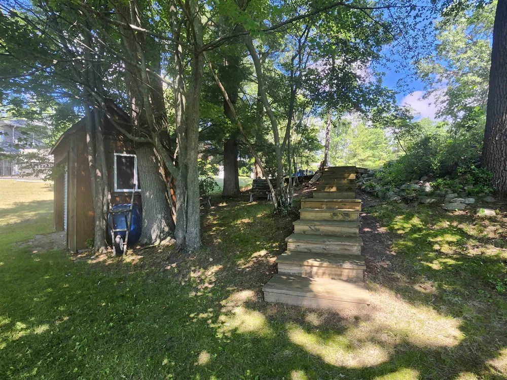 1660 Iroquois Trail Grant Township, MI 48748