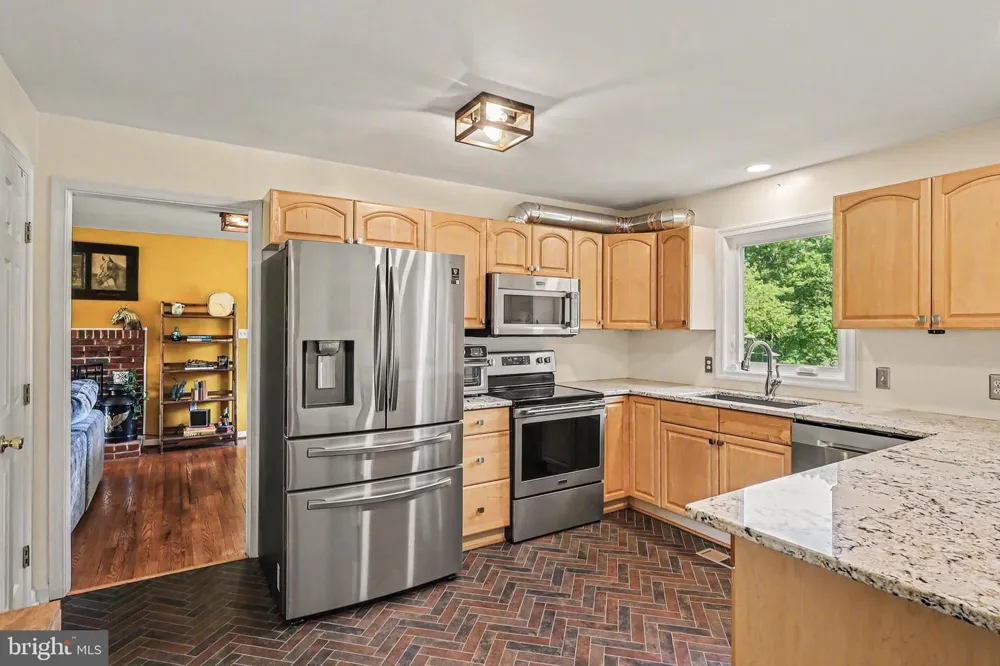 6493 BALLS MILL ROAD Midland, VA 22728
