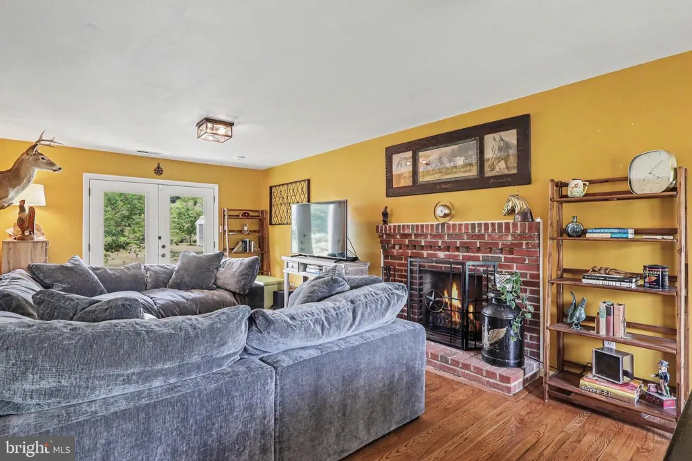 6493 BALLS MILL ROAD Midland, VA 22728