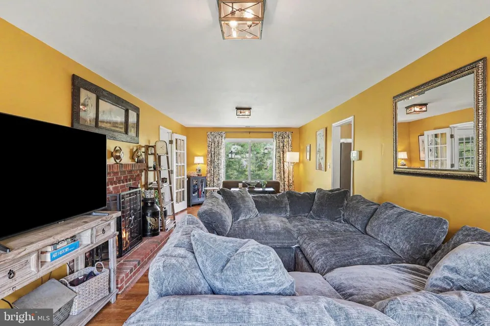 6493 BALLS MILL ROAD Midland, VA 22728