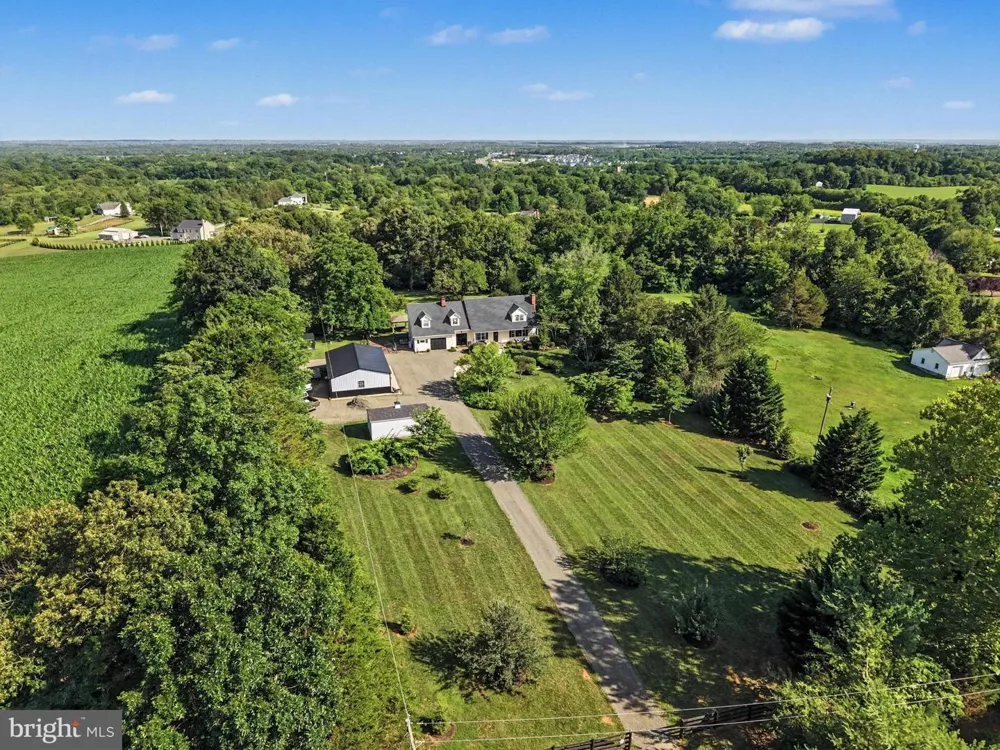 6493 BALLS MILL ROAD Midland, VA 22728