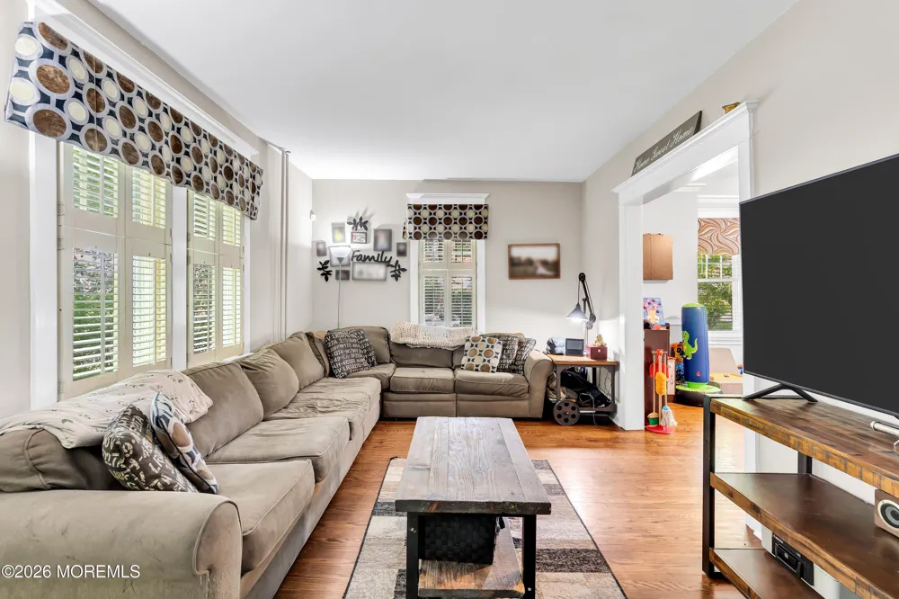 817 Washington Avenue Palmyra, NJ 08065