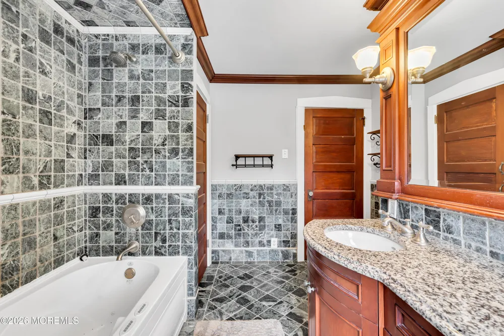 817 Washington Avenue Palmyra, NJ 08065