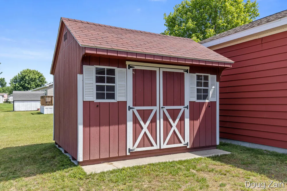 13611 Snapdragon Lane Solon Township, MI 49319