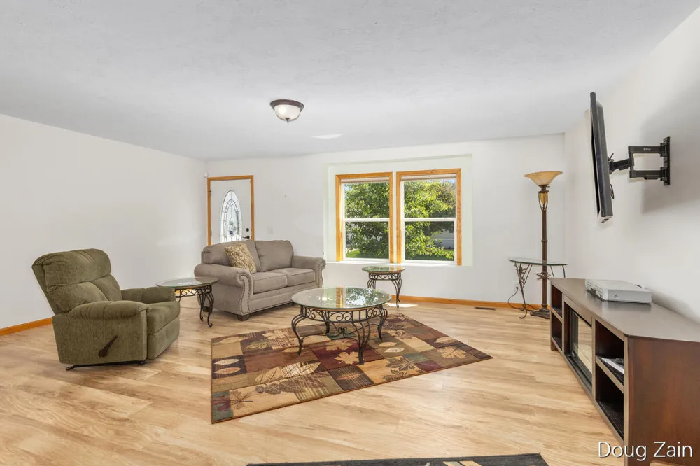 13611 Snapdragon Lane Solon Township, MI 49319