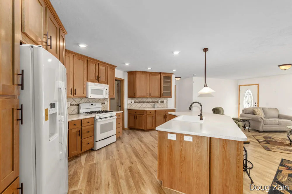 13611 Snapdragon Lane Solon Township, MI 49319