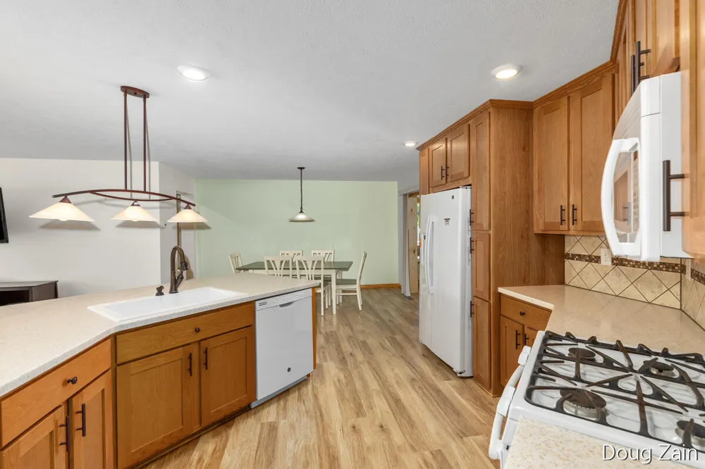 13611 Snapdragon Lane Solon Township, MI 49319