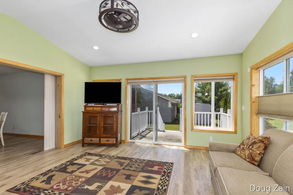 13611 Snapdragon Lane Solon Township, MI 49319