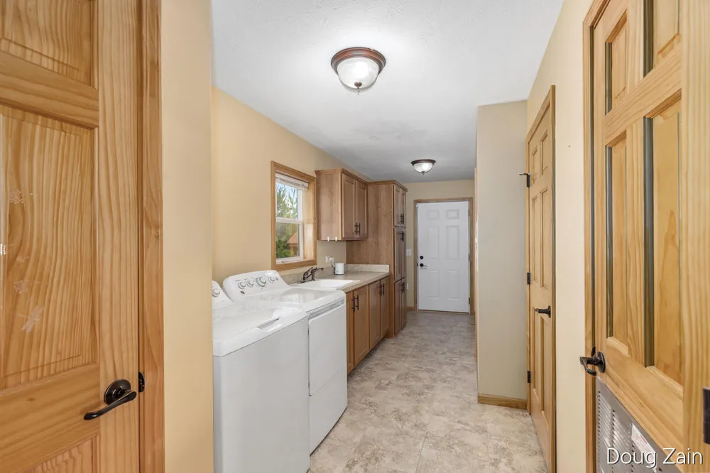 13611 Snapdragon Lane Solon Township, MI 49319