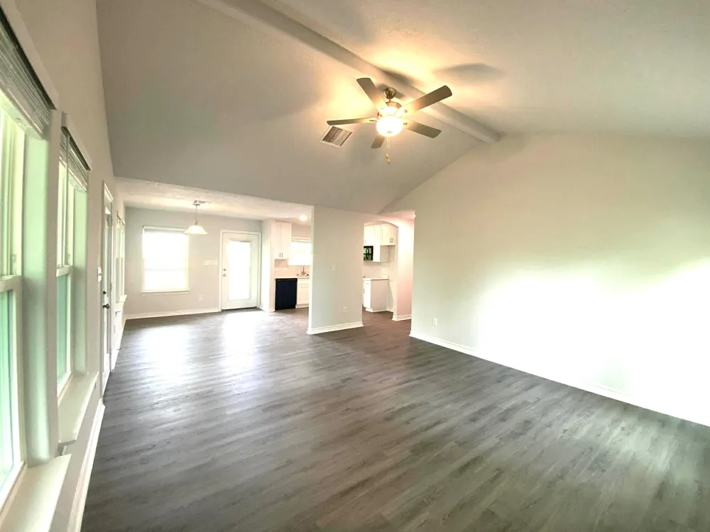 173 Emerald Lane Onalaska, TX 77360