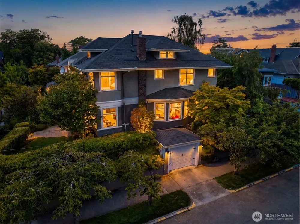 2002 1st Avenue Seattle, WA 98109