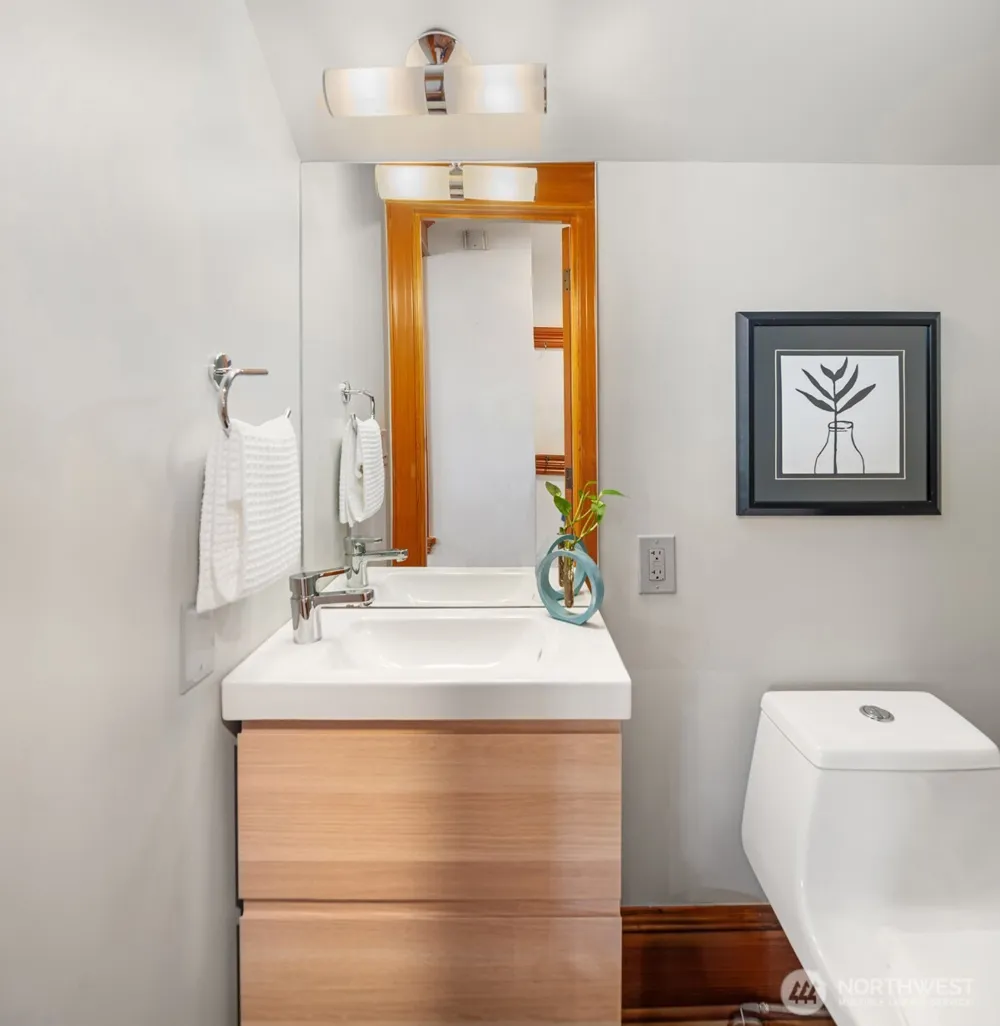 2002 1st Avenue Seattle, WA 98109