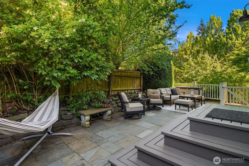 2002 1st Avenue Seattle, WA 98109