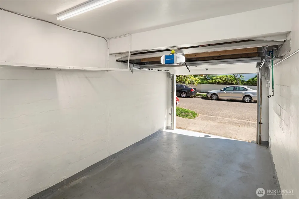 2002 1st Avenue Seattle, WA 98109