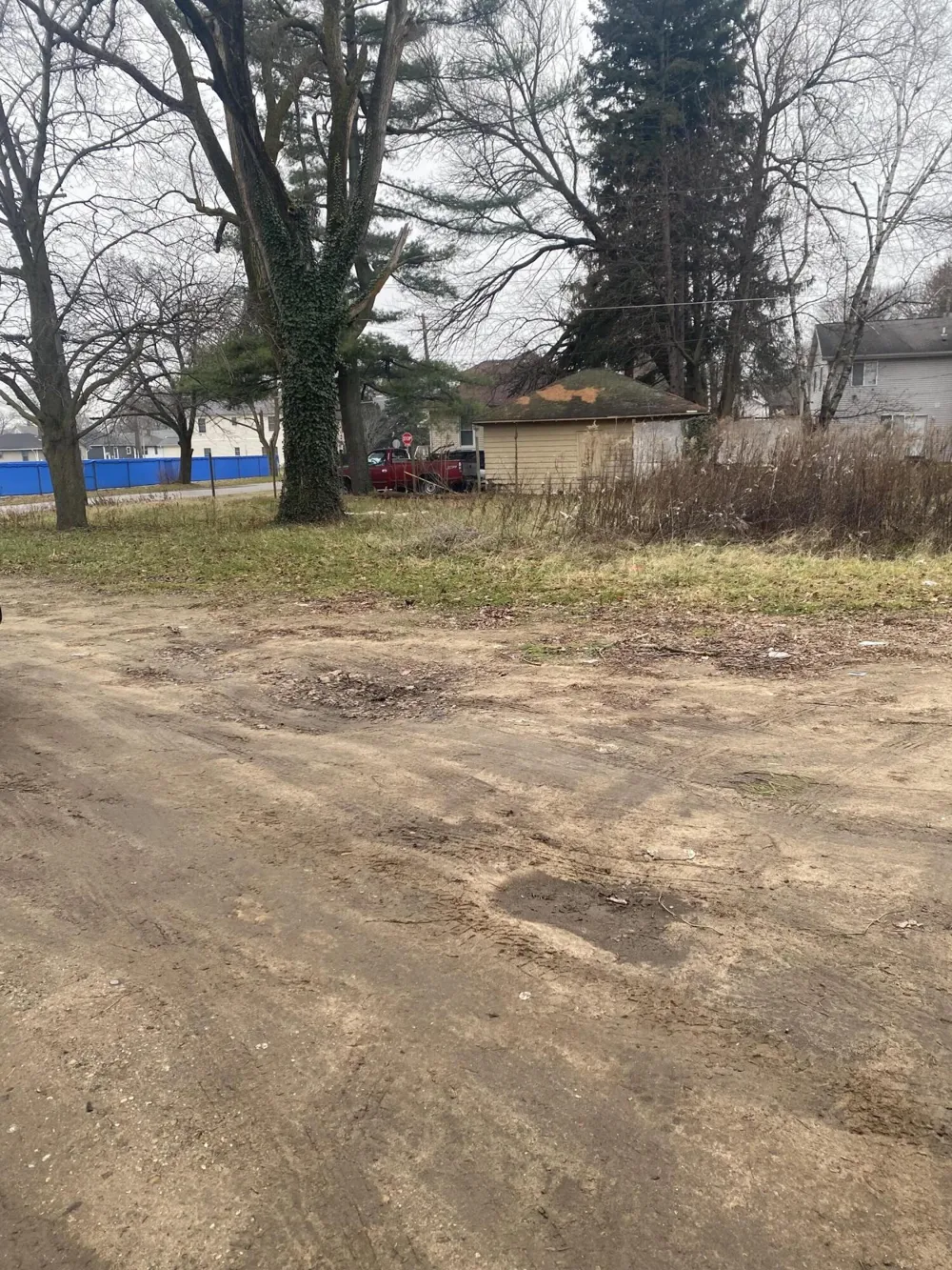 614 Pavone St Benton Harbor, MI 49022