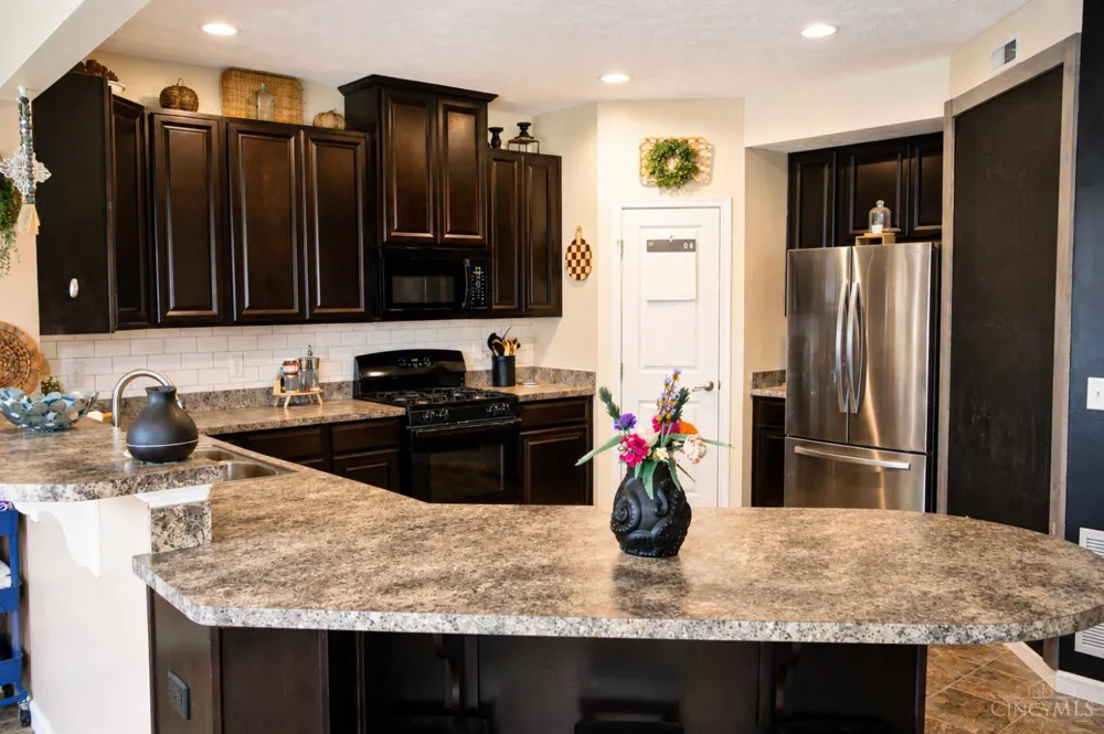 1555 Cedar Creek Drive Clearcreek, OH 45458