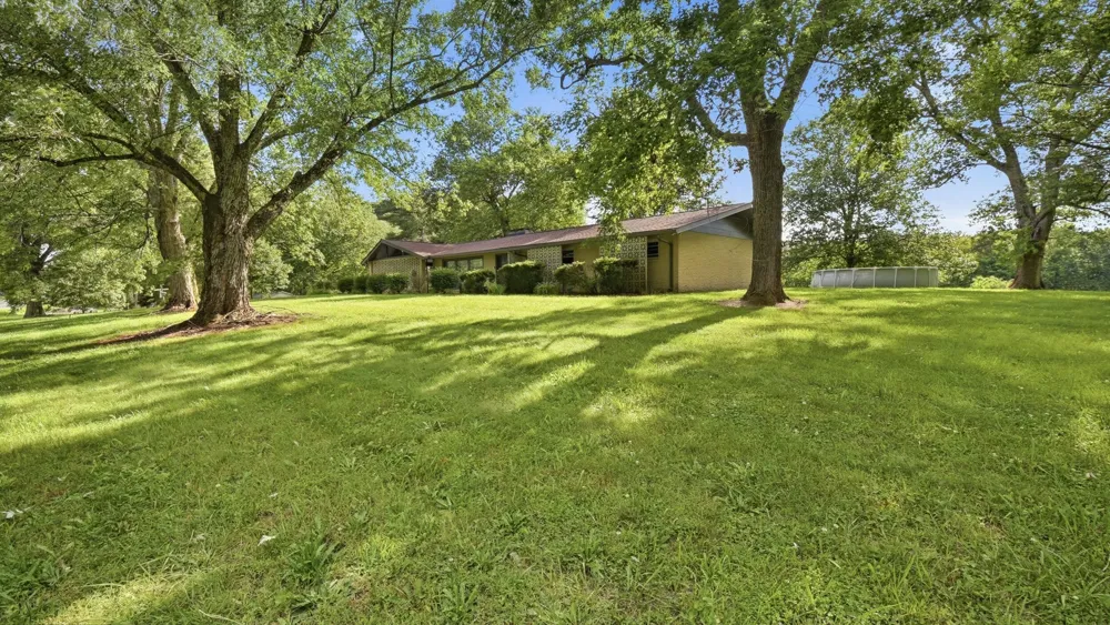 4989 Cleveland Highway Cohutta, GA 30710