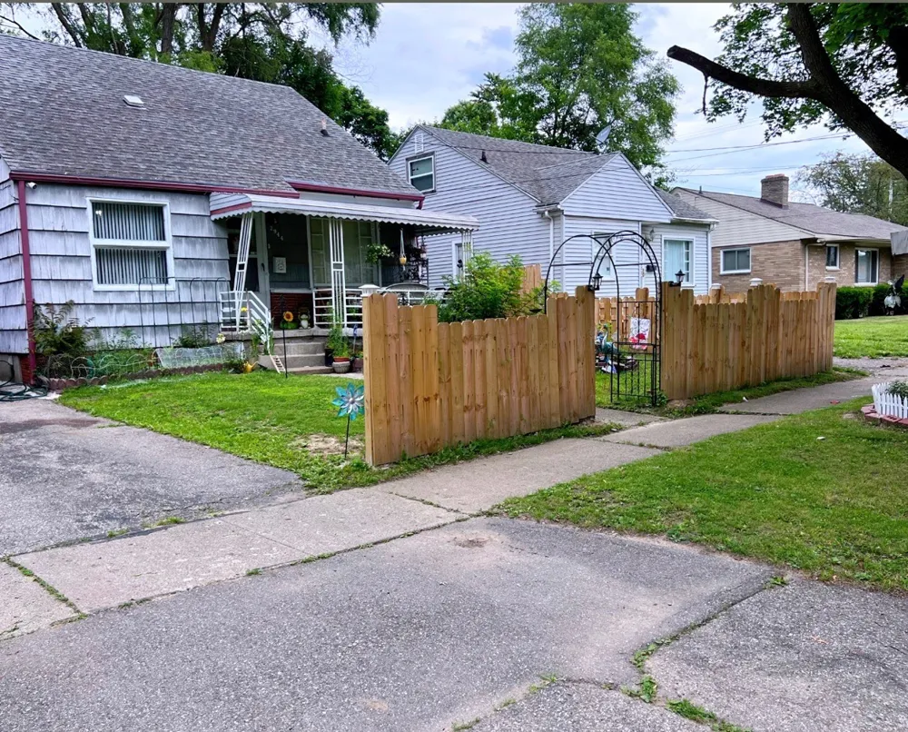2944 Wolcott Flint, MI 48504