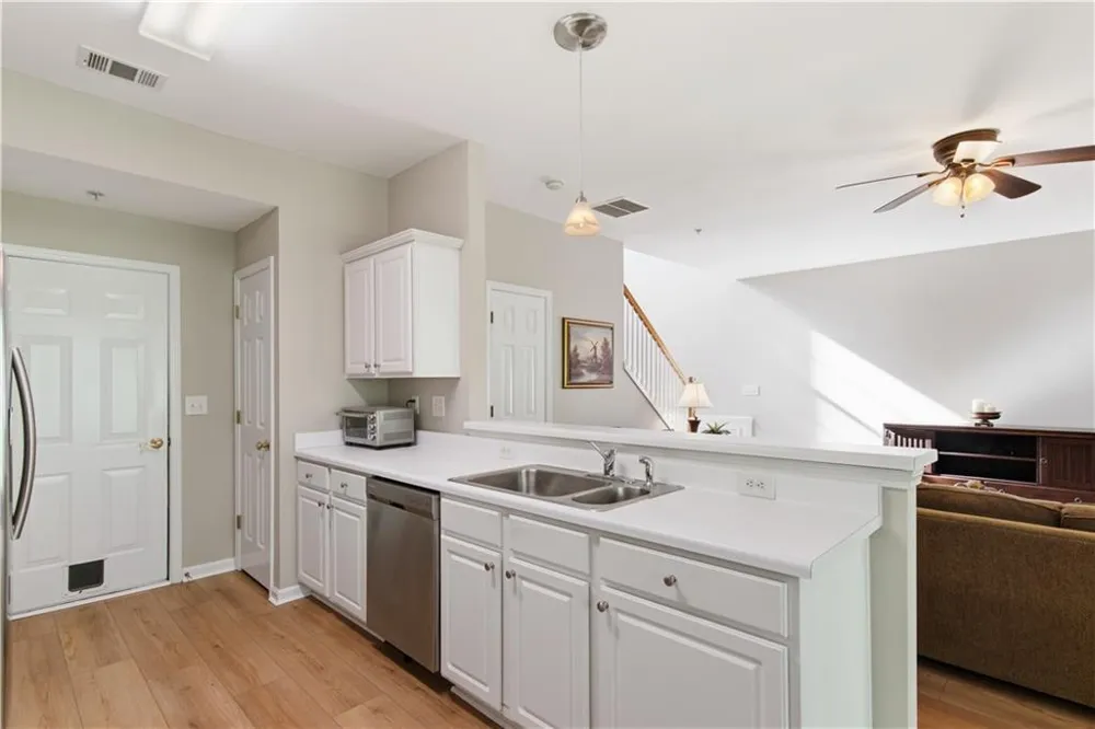 120 Regent Place Woodstock, GA 30188