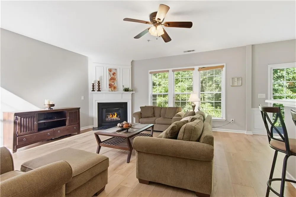 120 Regent Place Woodstock, GA 30188