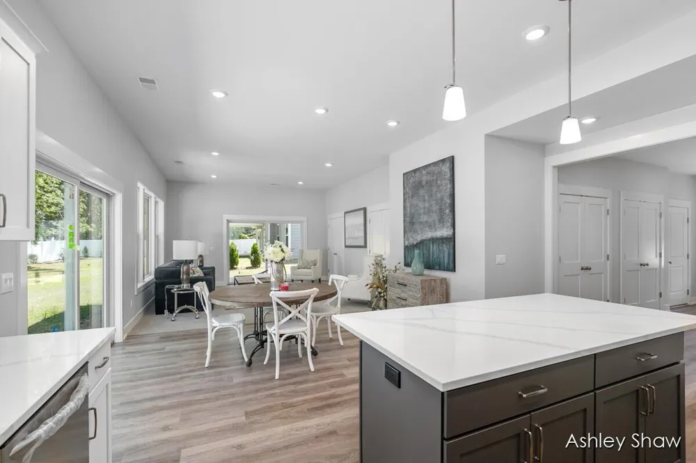 1500 Poppy Point Drive Jenison, MI 49428