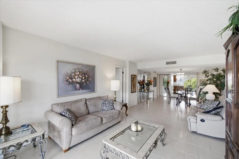 7050 SUNSET DRIVE S #216 South Pasadena, FL 33707