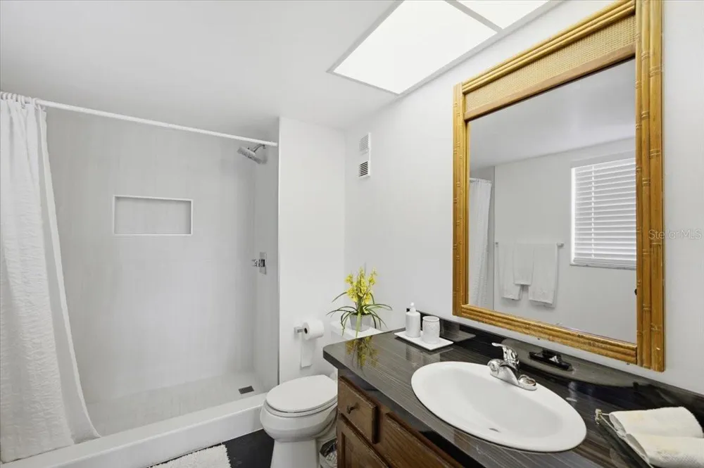 7050 SUNSET DRIVE S #216 South Pasadena, FL 33707