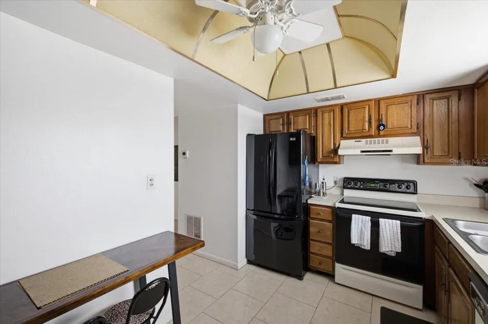 7050 SUNSET DRIVE S #216 South Pasadena, FL 33707