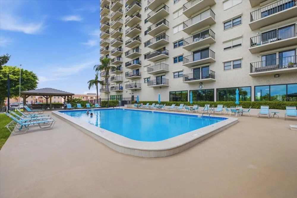 7050 SUNSET DRIVE S #216 South Pasadena, FL 33707