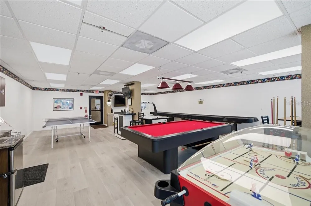 7050 SUNSET DRIVE S #216 South Pasadena, FL 33707