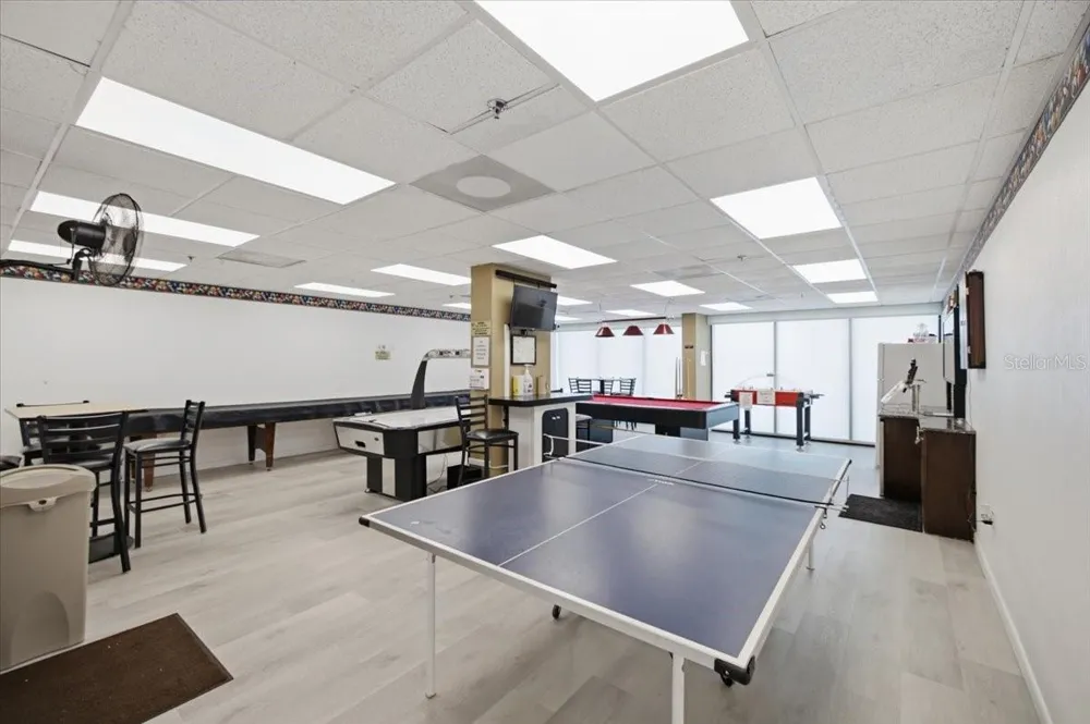 7050 SUNSET DRIVE S #216 South Pasadena, FL 33707