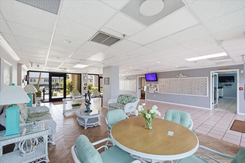 7050 SUNSET DRIVE S #216 South Pasadena, FL 33707