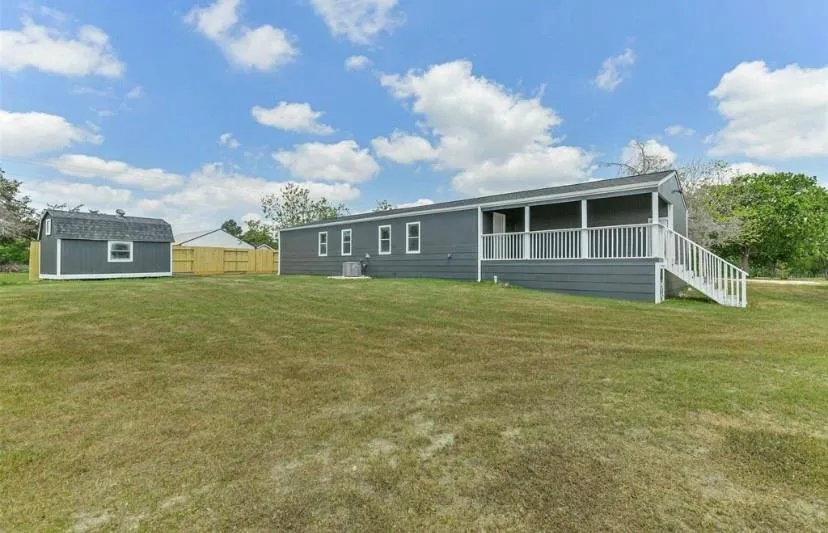 9137 Conner Road Washington, TX 77880