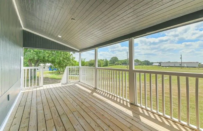 9137 Conner Road Washington, TX 77880