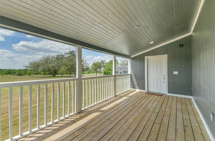 9137 Conner Road Washington, TX 77880