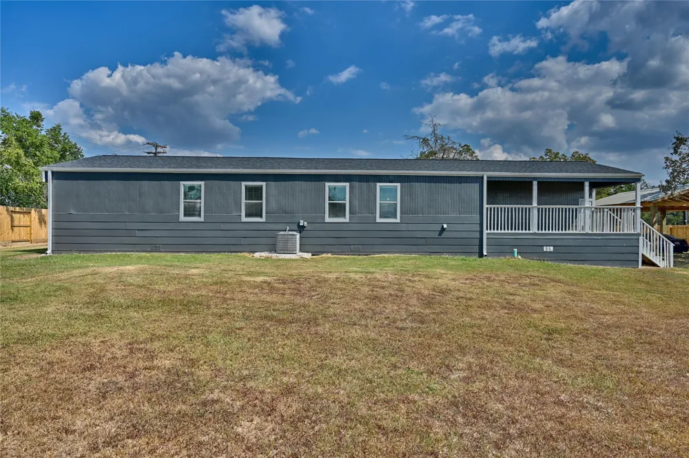 9137 Conner Road Washington, TX 77880