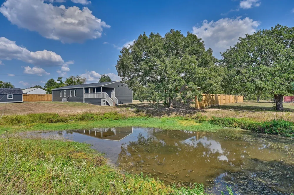9137 Conner Road Washington, TX 77880