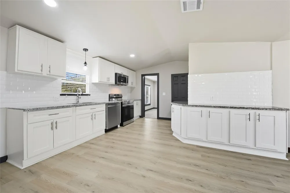 9137 Conner Road Washington, TX 77880